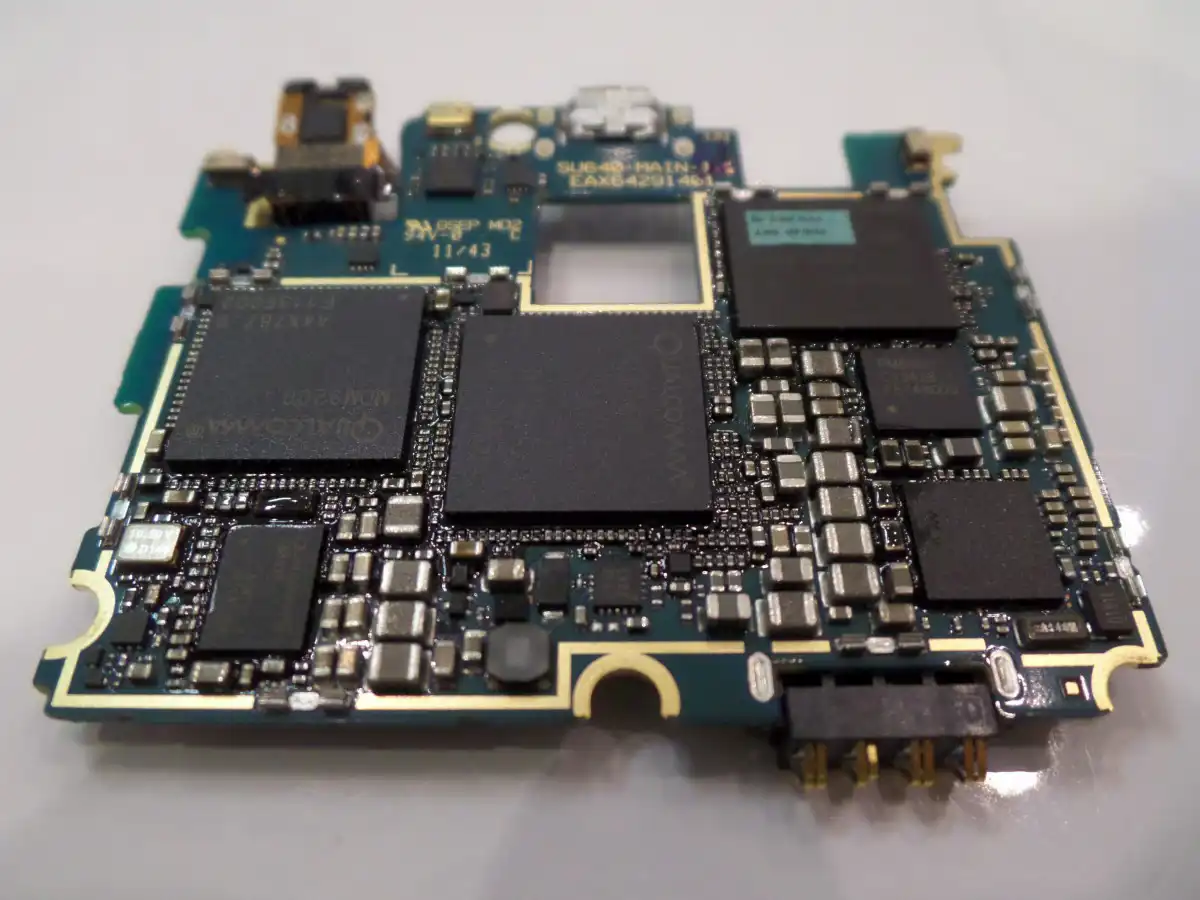 Electronic Circuits Circuit Electric Electronic Components Semiconductor Decomposition 675645
