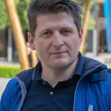 Author Picture - Charles Gonsa